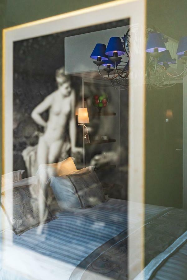 Brit Hotel Privilege Lisieux - La Villa Des Arts Exterior photo